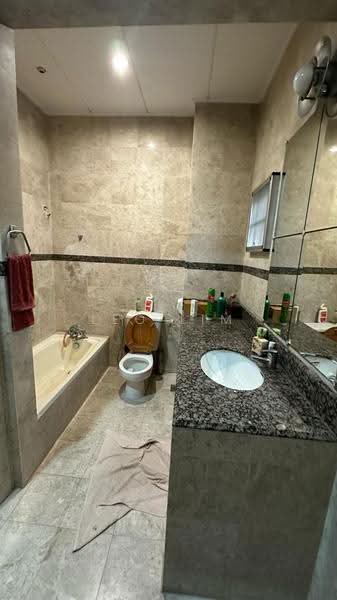 Rumah Berkembar untuk Dijual di Taman Setiawangsa (Setiawangsa) - Leo Lim - Bathroom - PropertyGuru.com.my