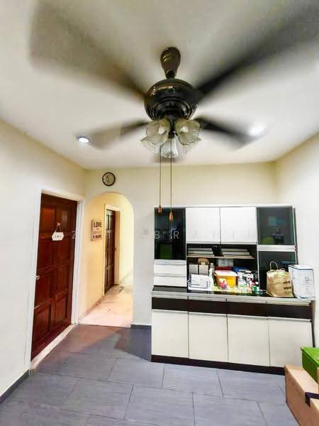 1-storey Terraced House for Sale in Taman Mawar (Bandar Kinrara) - Azli Ibrahim - Interior - PropertyGuru.com.my