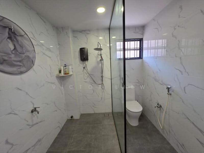Rumah Teres 2-Tingkat untuk Dijual di Seksyen 5 (Kota Damansara) - Victor Liew - Bathroom - PropertyGuru.com.my