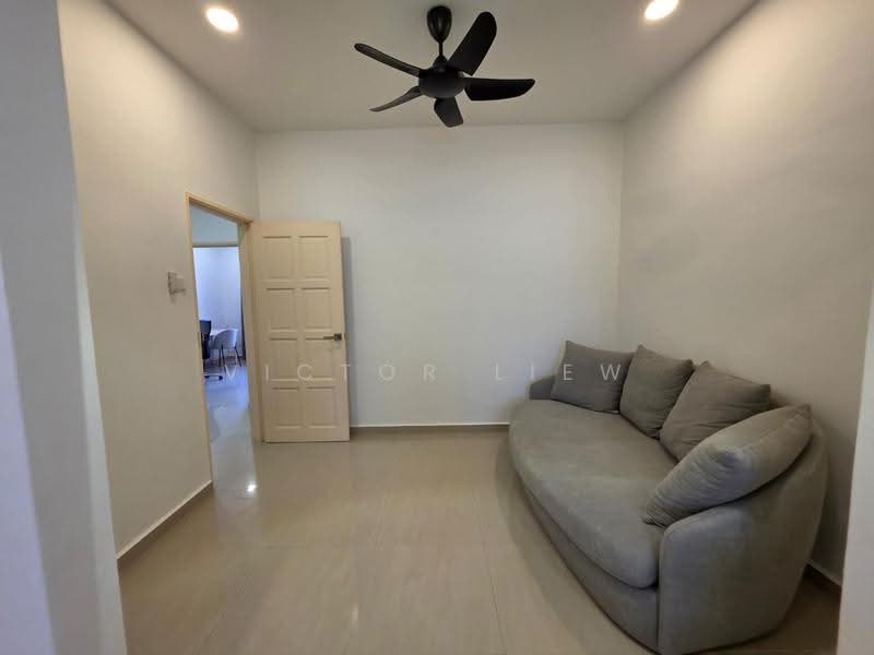 2-storey Terraced House for Sale in Kota Damansara (Selangor) - Victor Liew - Living Room - PropertyGuru.com.my