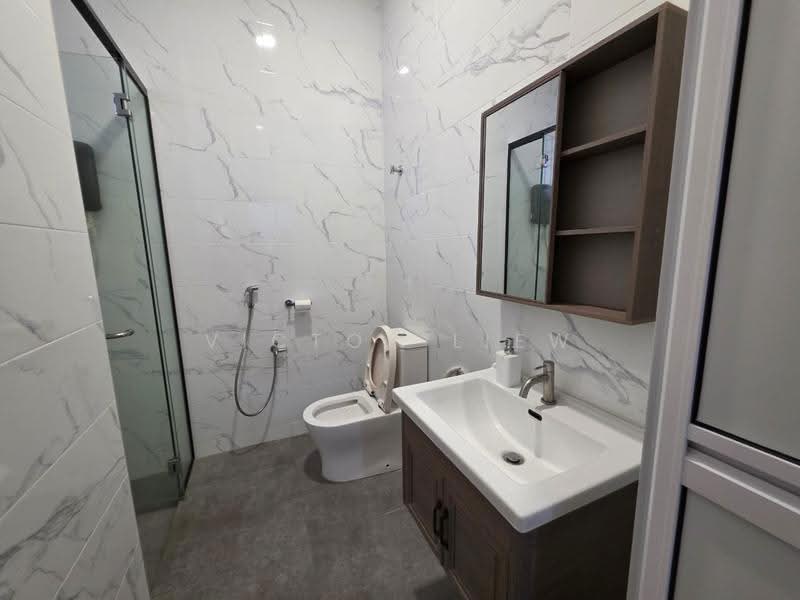 2-storey Terraced House for Sale in Kota Damansara (Selangor) - Victor Liew - Bathroom - PropertyGuru.com.my