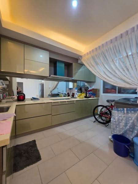 Kondominium untuk Dijual di Summer Place - Lilly . - Kitchen - PropertyGuru.com.my