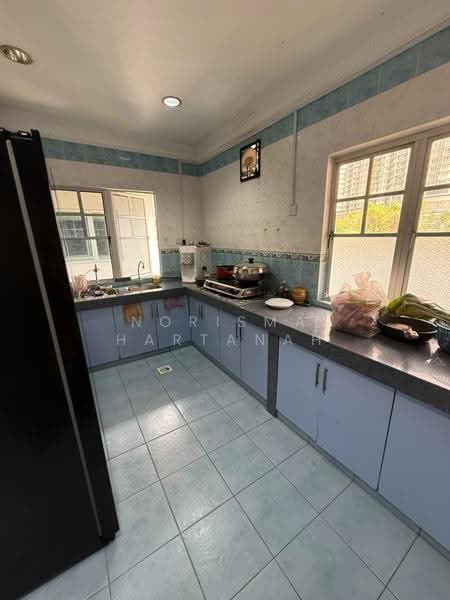 Rumah Bandar untuk Dijual di Jalan Klang Lama (Old Klang Road) (Kuala Lumpur) - Norisma Hartanah - Kitchen - PropertyGuru.com.my