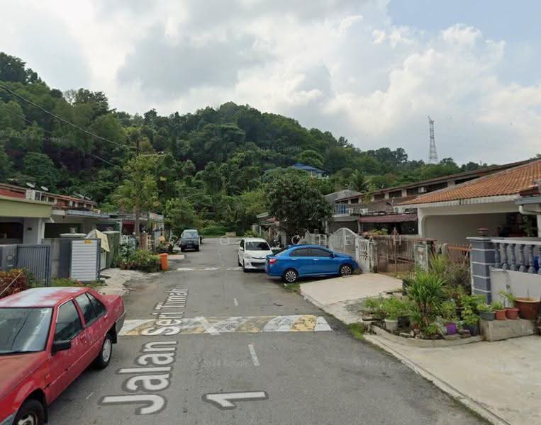 1-storey Terraced House for Sale in Seri Kembangan (Selangor) - Hector Cheah - Exterior - PropertyGuru.com.my