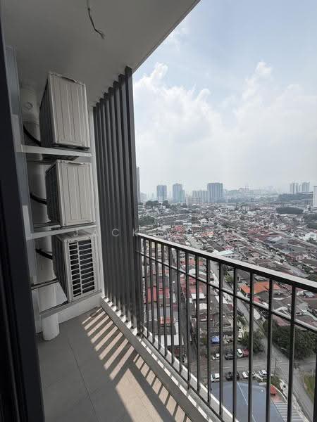 Kediaman Servis untuk Dijual di Aster Hill - Jack Yong - Balcony - PropertyGuru.com.my