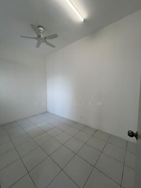 Kondominium untuk Disewa di Residensi Sateria - Eric Siew - Interior - PropertyGuru.com.my