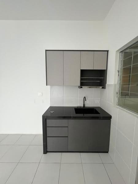 Kondominium untuk Disewa di Residensi Sateria - Eric Siew - Kitchen - PropertyGuru.com.my