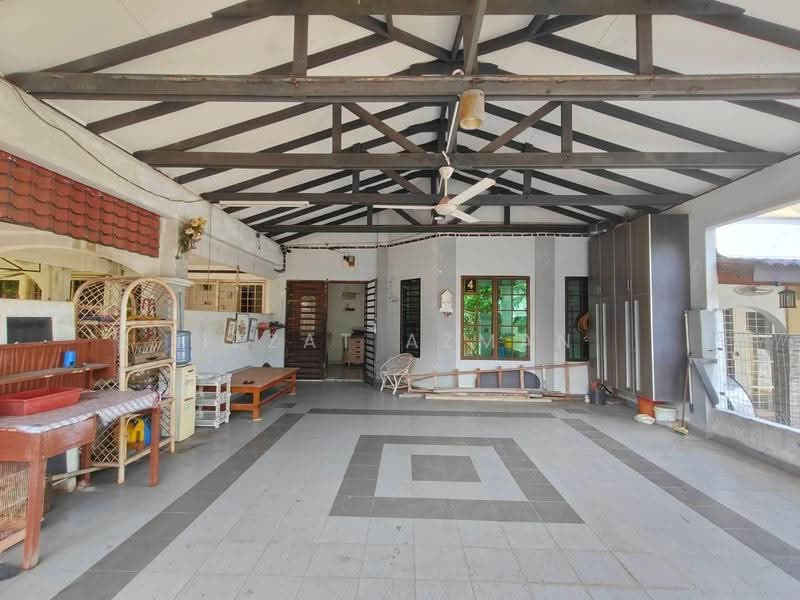 2-storey Terraced House for Sale in Kuantan (Pahang) - Izzat Azman - Exterior - PropertyGuru.com.my