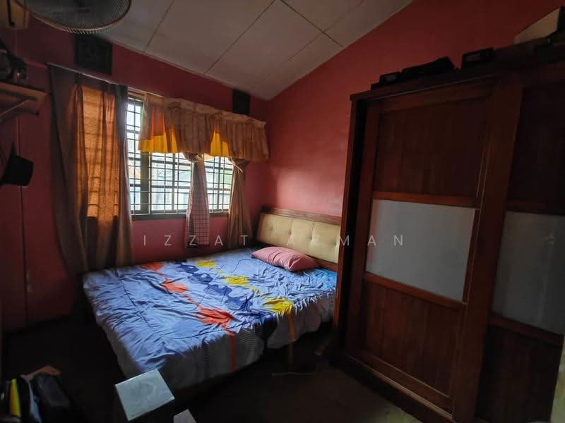 2-storey Terraced House for Sale in Kuantan (Pahang) - Izzat Azman - Bedroom - PropertyGuru.com.my