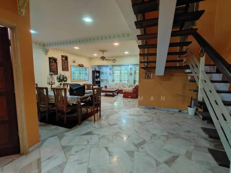 2-storey Terraced House for Sale in Kuantan (Pahang) - Izzat Azman - Dining Room - PropertyGuru.com.my