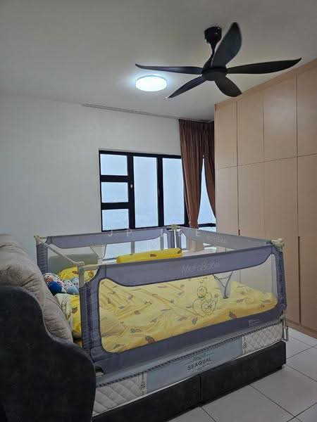 Kediaman Servis untuk Dijual di Sky View - JP Lee - Bedroom - PropertyGuru.com.my