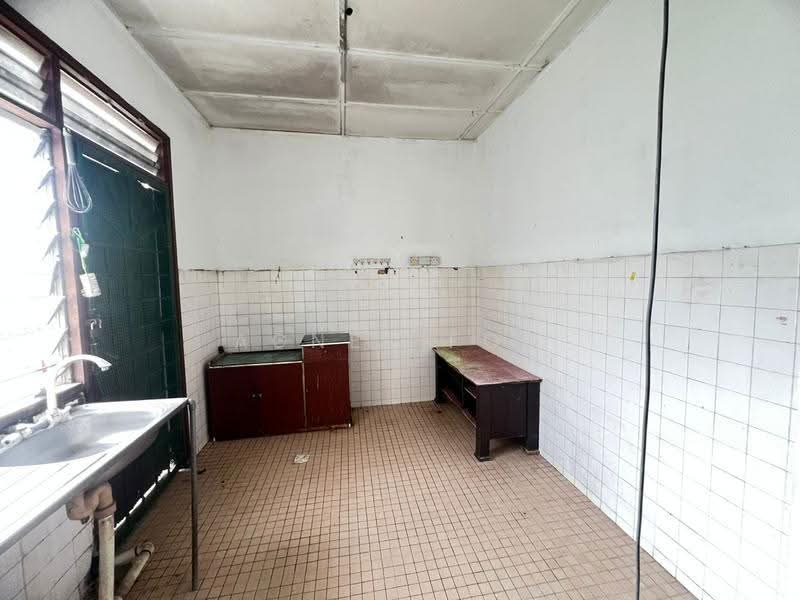 Rumah Teres 1-Tingkat untuk Dijual di Taman Dahlia (Serendah) - Agnes Foo - Kitchen - PropertyGuru.com.my
