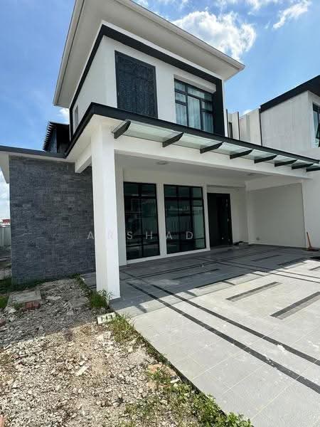 Semi-Detached House for Sale in Setia Tropika (Johor Bahru) - Arshad . - Exterior - PropertyGuru.com.my