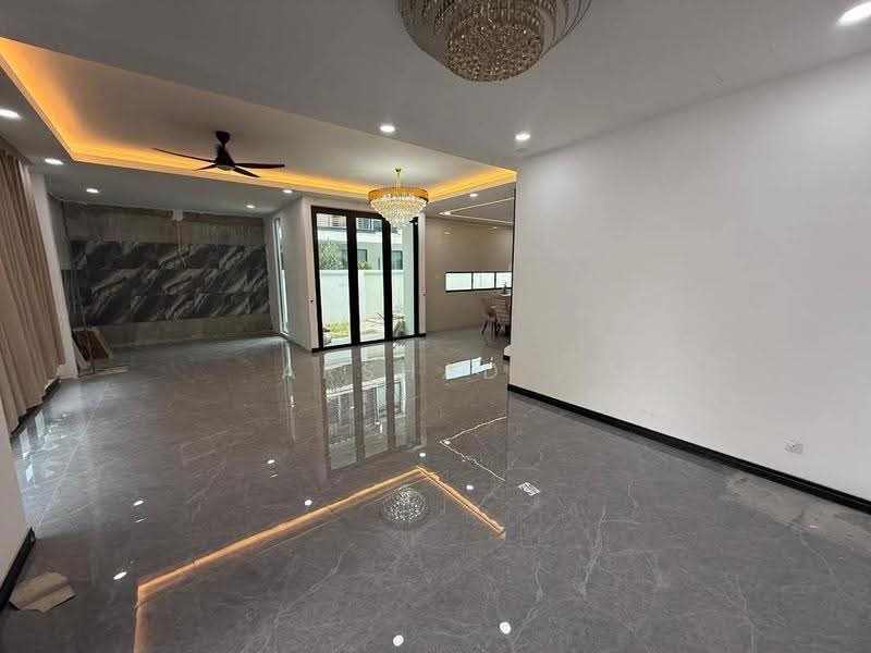 Semi-Detached House for Sale in Setia Tropika (Johor Bahru) - Arshad . - Living Room - PropertyGuru.com.my