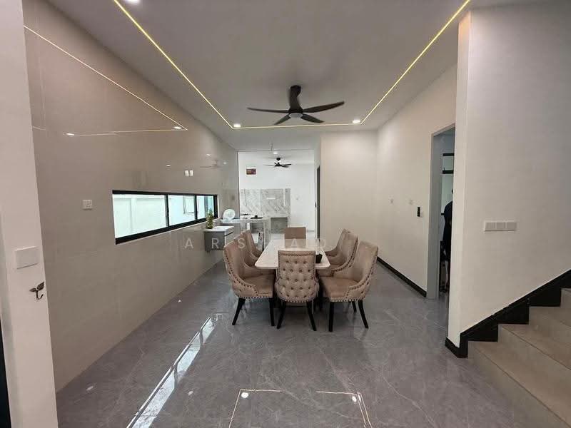 Semi-Detached House for Sale in Setia Tropika (Johor Bahru) - Arshad . - Dining Room - PropertyGuru.com.my