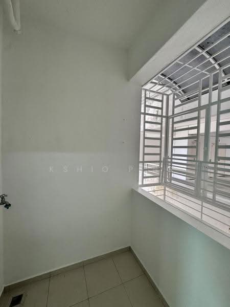 Apartment for Sale at Idaman Iris - Kshio P'ng - Balcony - PropertyGuru.com.my
