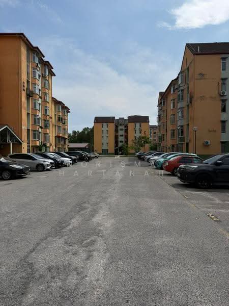 Pangsapuri untuk Dijual di Apartment Seroja - Norisma Hartanah - Exterior - PropertyGuru.com.my