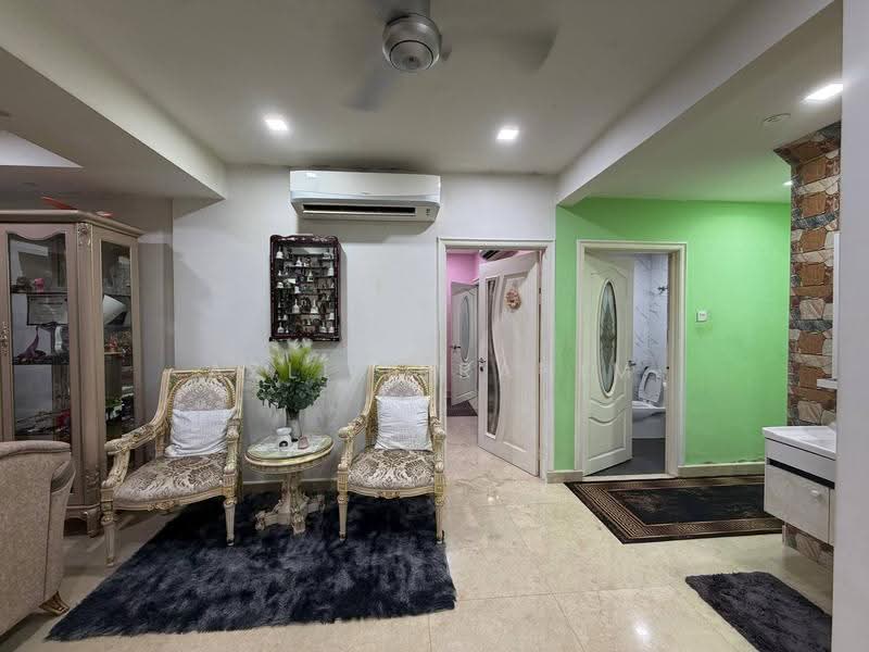 Rumah Teres 2-Tingkat untuk Dijual di Taman Setiawangsa (Setiawangsa) - Azli Ibrahim - Living Room - PropertyGuru.com.my