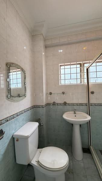 Rumah Teres 2-Tingkat untuk Disewa di Bandar Sri Damansara (Selangor) - Vincent Tan - Bathroom - PropertyGuru.com.my