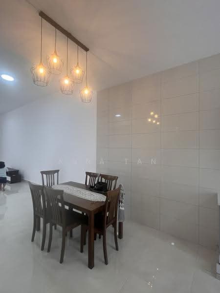 2-storey Terraced House for Rent in Telok Panglima Garang (Selangor) - Anna Tan - Dining Room - PropertyGuru.com.my