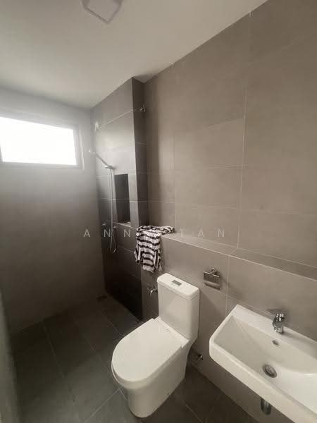 2-storey Terraced House for Rent in Telok Panglima Garang (Selangor) - Anna Tan - Bathroom - PropertyGuru.com.my