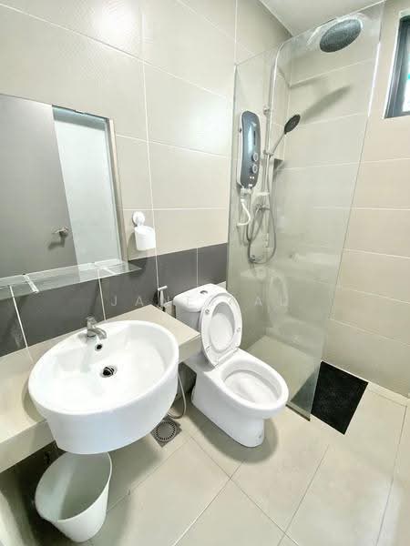 Service Residence for Rent at Amerin Residence - Janet Au - PropertyGuru.com.my