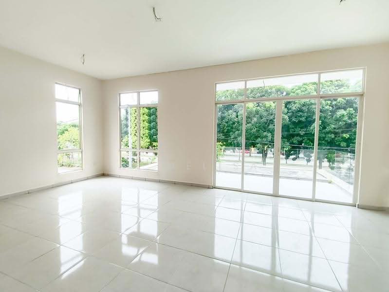 Bungalow House for Sale in Taman Senawang Perdana (Senawang) - N. Melisa - Living Room - PropertyGuru.com.my