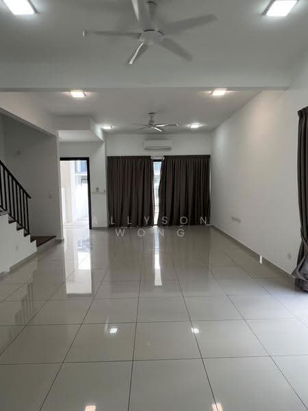 2-storey Terraced House for Rent in 16 Sierra (Puchong) - Allyson Wong - Living Room - PropertyGuru.com.my