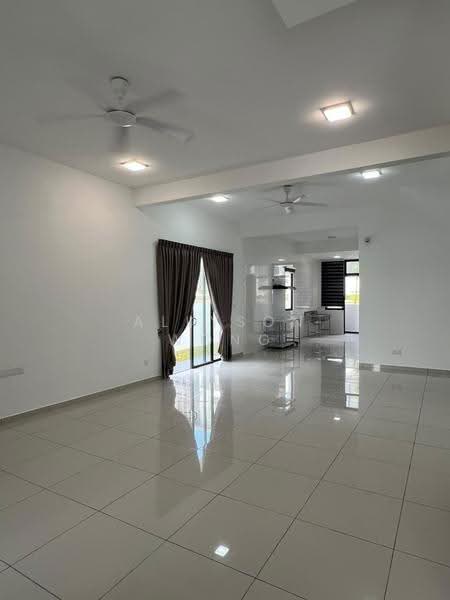 2-storey Terraced House for Rent in 16 Sierra (Puchong) - Allyson Wong - Living Room - PropertyGuru.com.my