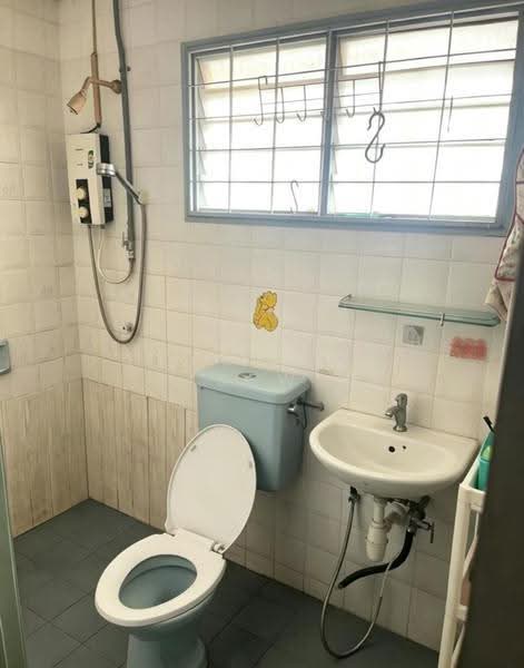 1.5-storey Terraced House for Sale in Usj 3 (Subang Jaya) - Yoke Leng Sew - Bathroom - PropertyGuru.com.my