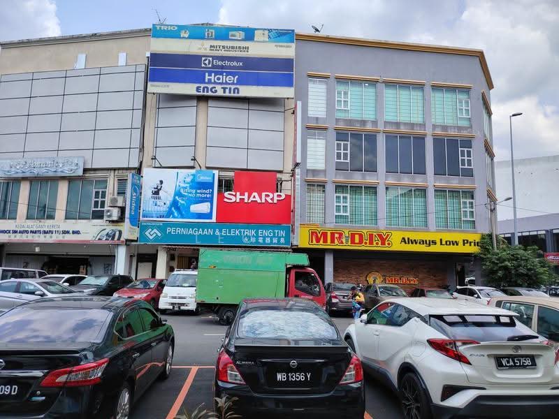 Shop for Rent in Balakong (Selangor) - Leo Lim - Exterior - PropertyGuru.com.my