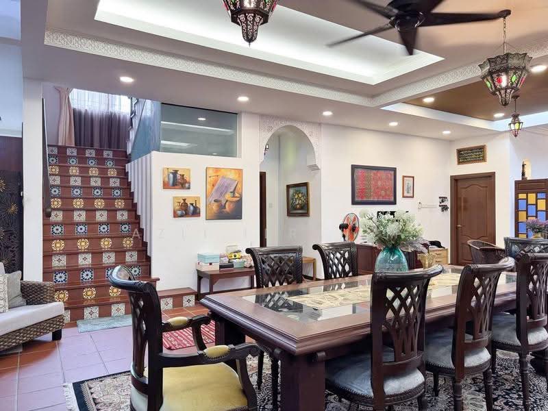 Bungalow House untuk Dijual di D'Kayangan (Shah Alam) - Azli Ibrahim - Dining Room - PropertyGuru.com.my