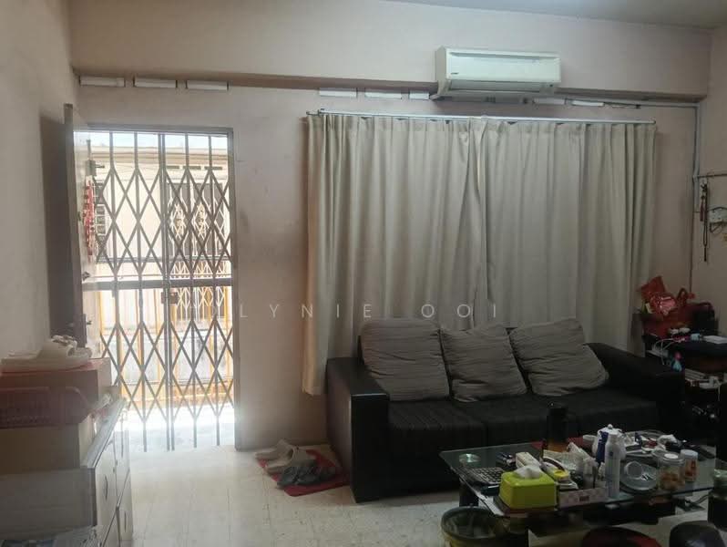Pangsapuri untuk Dijual di Salak South Garden (Taman Salak Selatan) - Dlynie Ooi - Living Room - PropertyGuru.com.my