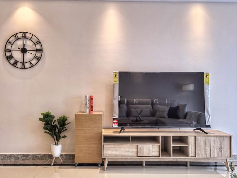 Kondominium untuk Disewa di R&F Princess Cove Phase 2-Seine Region - Benjamin Oh - Living Room - PropertyGuru.com.my