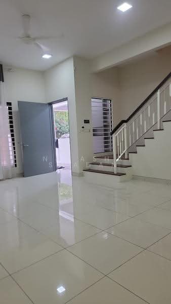 Rumah Teres 2-Tingkat untuk Disewa di Alam Impian (Shah Alam) - Natasha Shadan - Entrance - PropertyGuru.com.my