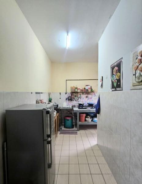 2-storey Terraced House for Sale in Bukit Beruntung (Selangor) - Zann Fauzan - Kitchen - PropertyGuru.com.my