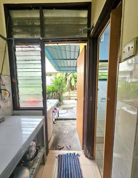 2-storey Terraced House for Sale in Bukit Beruntung (Selangor) - Zann Fauzan - Kitchen - PropertyGuru.com.my