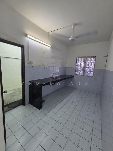 2-storey Terraced House for Sale in Taman Sentosa (Klang) - Andrew Ang - Kitchen - PropertyGuru.com.my