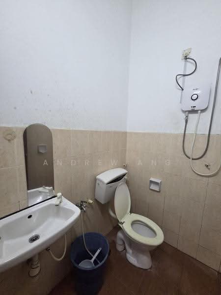 2-storey Terraced House for Sale in Taman Sentosa (Klang) - Andrew Ang - Bathroom - PropertyGuru.com.my