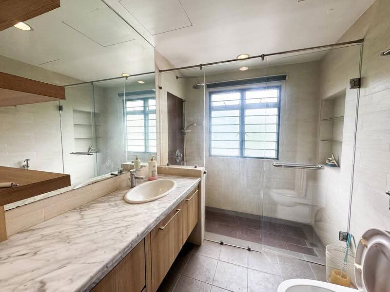 Condominium for Sale at Wickham Manor - Afiqah zaidi - Bathroom - PropertyGuru.com.my