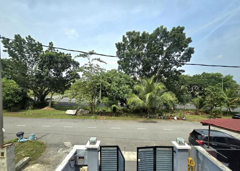 2-storey Terraced House for Sale in Bukit Sentosa (Rawang) - Zann Fauzan - Exterior - PropertyGuru.com.my