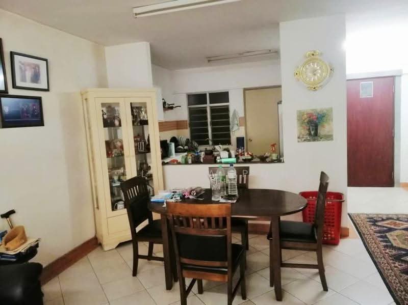 Kondominium untuk Dijual di Perdana Exclusive - Felicia Poh - Dining Room - PropertyGuru.com.my