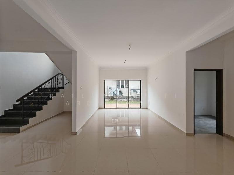 Bungalow House untuk Dijual di Taman Astana Indah (Bangi) - Rafedah Binti Abdul Aziz - Living Room - PropertyGuru.com.my