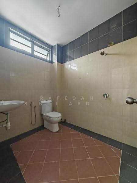 Bungalow House untuk Dijual di Taman Astana Indah (Bangi) - Rafedah Binti Abdul Aziz - Bathroom - PropertyGuru.com.my