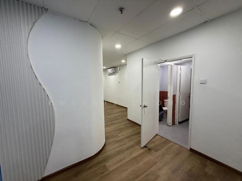 Pejabat untuk Dijual di KL City Centre (Kuala Lumpur) - Kweenie Chong - Corridor - PropertyGuru.com.my