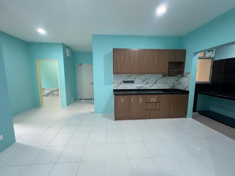 Kondominium untuk Disewa di Residensi Sateria - Eric Siew - Kitchen - PropertyGuru.com.my