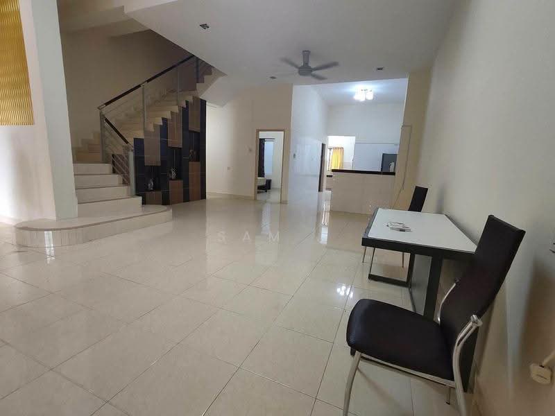 Rumah Teres 2.5-Tingkat untuk Dijual di Panorama Lapangan Perdana (Ipoh) - Sam . - Living Room - PropertyGuru.com.my