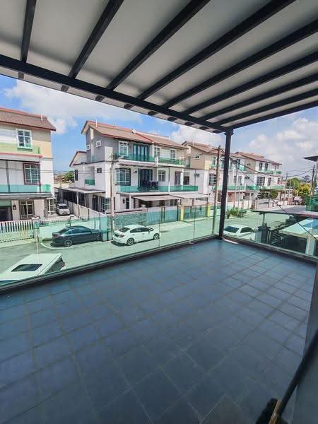 Rumah Berkembar untuk Dijual di Taman Perpaduan (Pontian) - Ameerul Azrie - Exterior - PropertyGuru.com.my