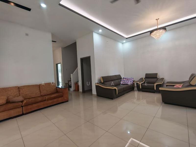 Rumah Berkembar untuk Dijual di Taman Perpaduan (Pontian) - Ameerul Azrie - Living Room - PropertyGuru.com.my