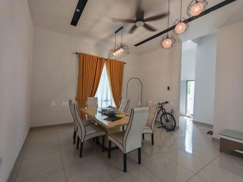 Rumah Berkembar untuk Dijual di Taman Perpaduan (Pontian) - Ameerul Azrie - Dining Room - PropertyGuru.com.my